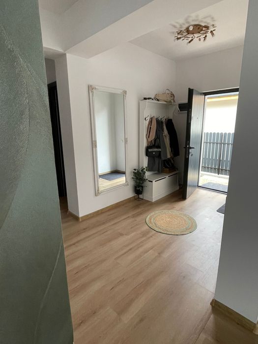 Casa pe parter single.