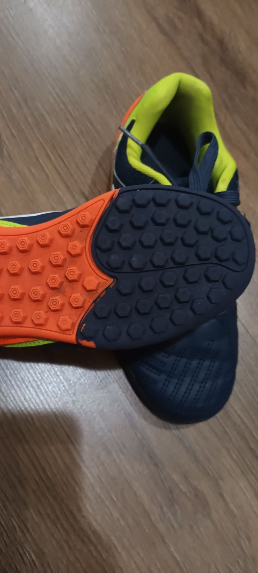 Стоножки Umbro 32 номер