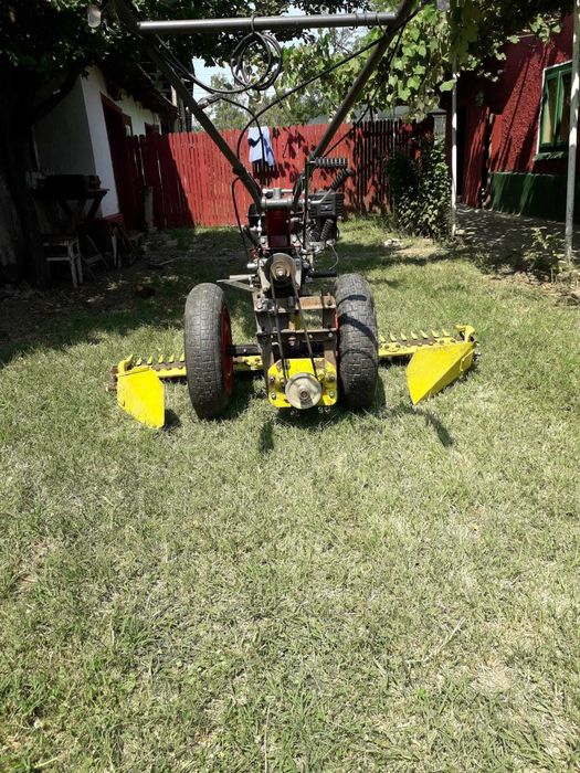 Vând motocultor Weima plus accesorii