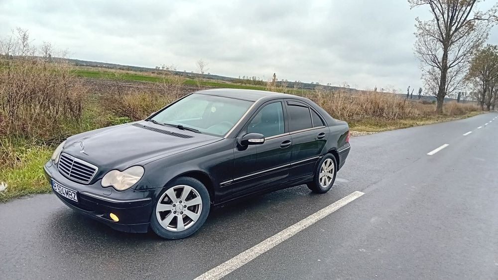 C 200 cu gaz pe el acte valabile fara rugina motor impecabil