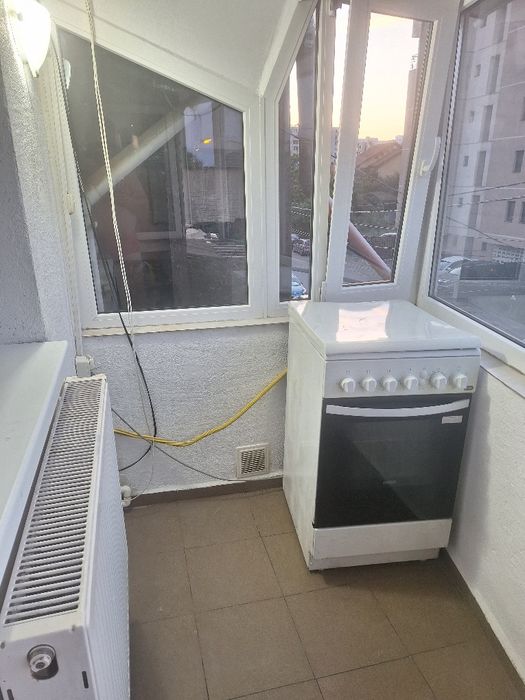 Particular vând 3 camere dec, open space complet mobilat ,lux Constanț