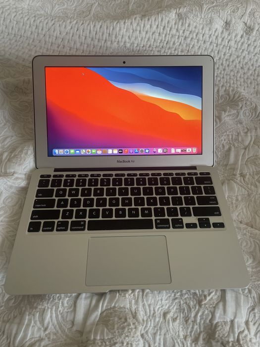 Macbook air 11 2014года