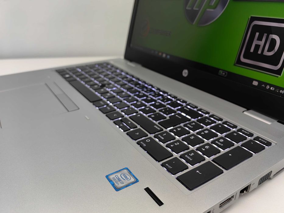 Laptop ca NOU HP PRO 15  i5 8350U  . Garantie 1 AN