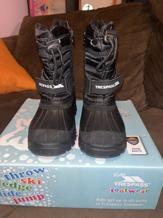 Зимни непромокаеми ботуши