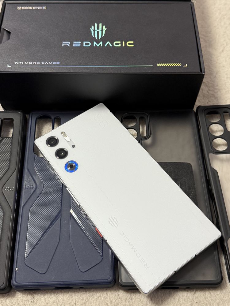 ZTE Nubia RedMagic 9S -256 GB / 12 + 12 GB Ram / Absolut Superb