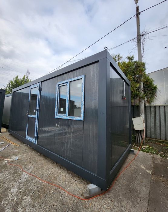 Vând containere standard 6x2,40 fara avans