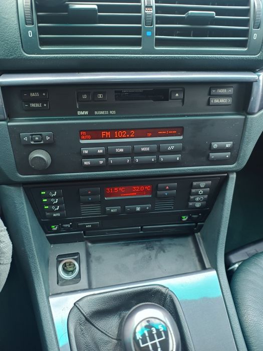 Dezmembrez bmw 528i E39