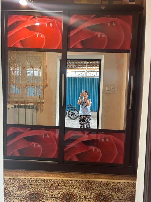 Продам прихожку зеркалом!