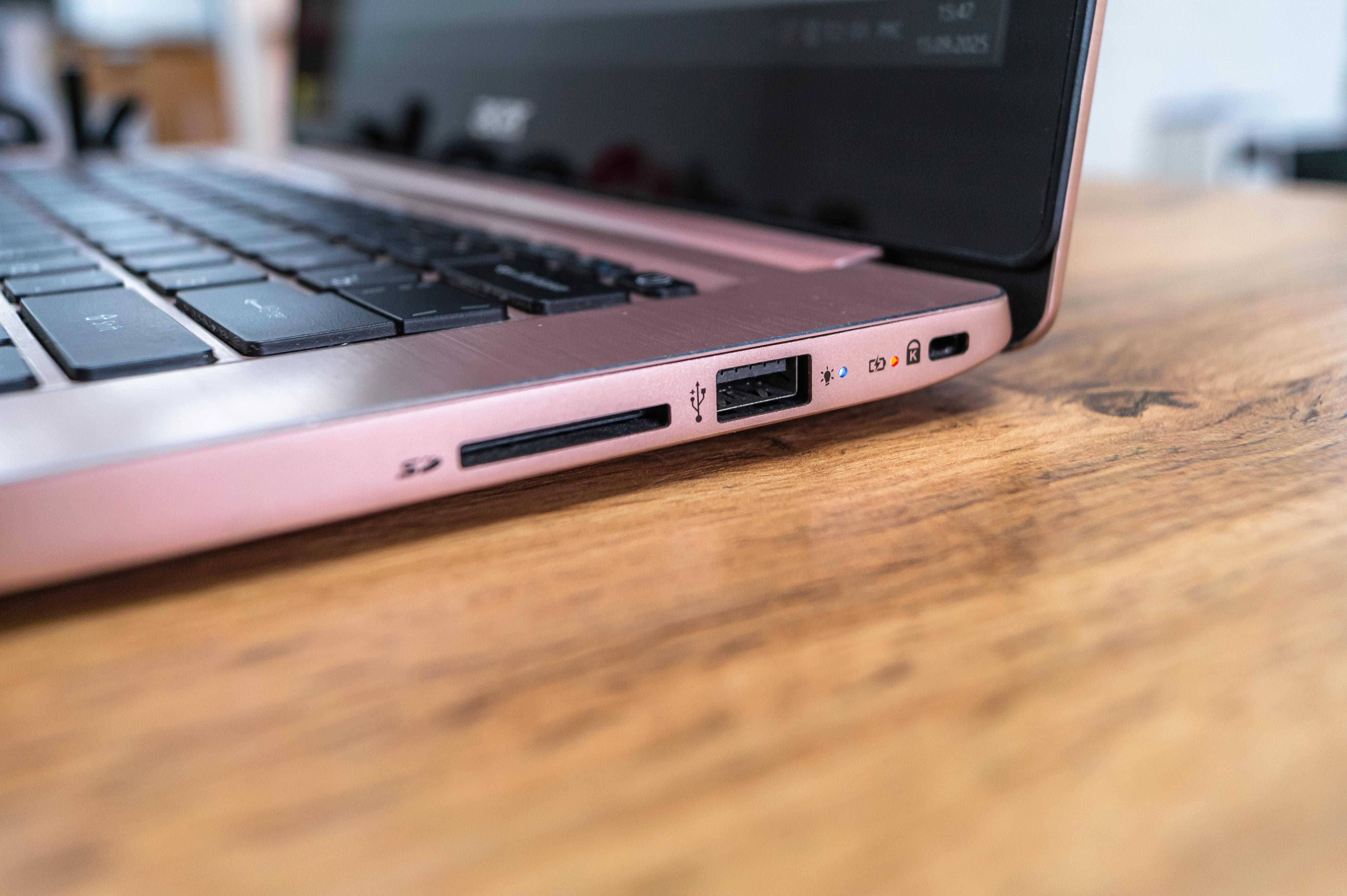 ACER SWIFT SF314 CORE i3-7100U GRAPHICS 620 SSD 128GB Магазин Red Geek