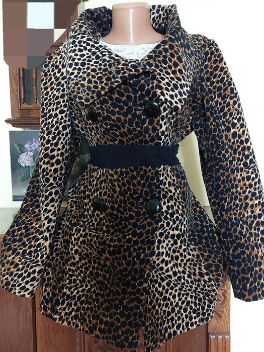 Jacheta luxoasa animal print, eleganta si moderna, plus cadou surpriza