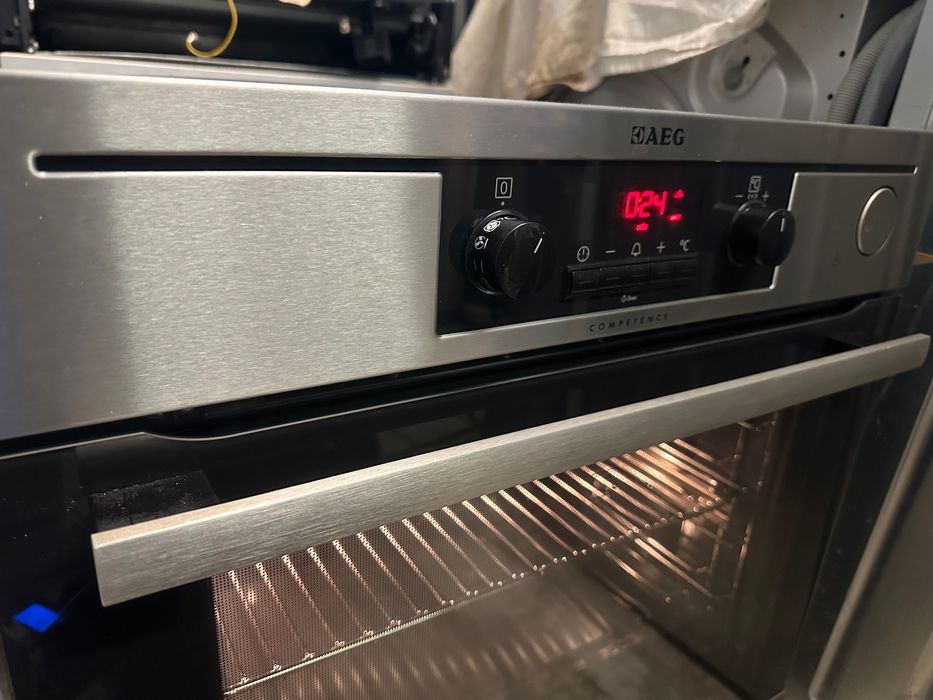 Фурна за вграждане Аег/Aeg