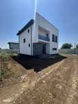 Casa individuala - 5 camere - Teren 470 mp - Mutare rapida - Berceni