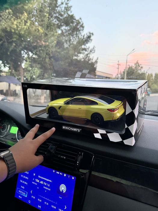 1/18 Bmw m4 competition 1 of 750