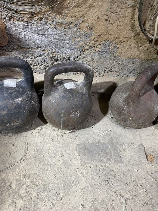 Продам гири 24 кг  производство ссср