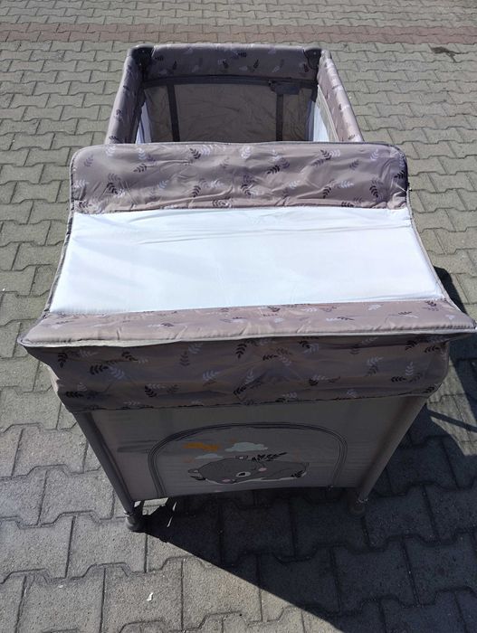 LORELLI Детска кошара на 2 нива с повивалник MOONLIGHT бежов