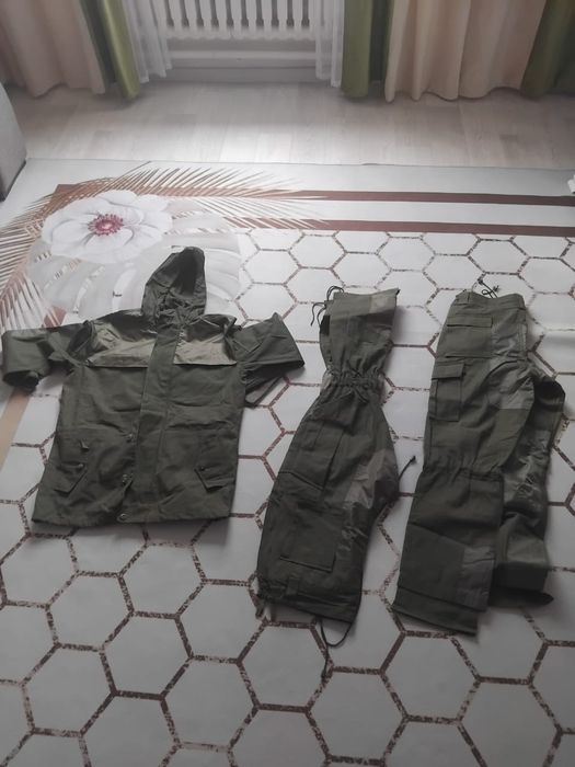 Продам зимние бущлаты новый