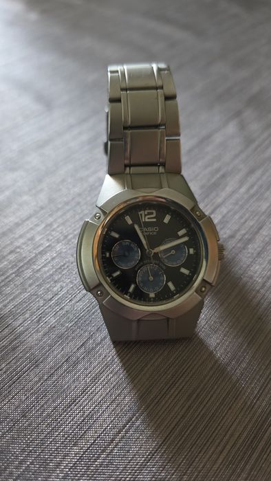 Casio Edifice EF-303/EFR-303