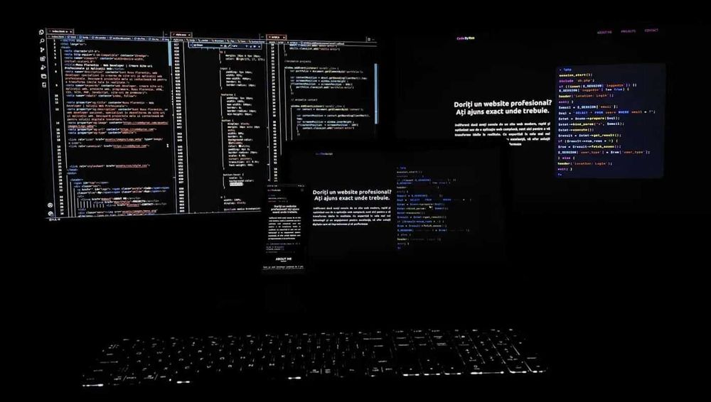 realizez site web html css javascript