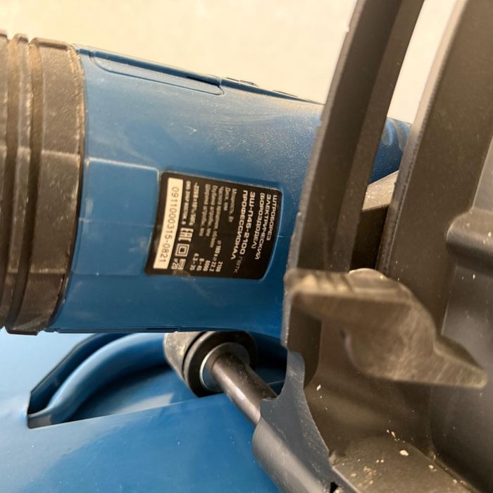 Штроборез электрический Зубр профессионал  180