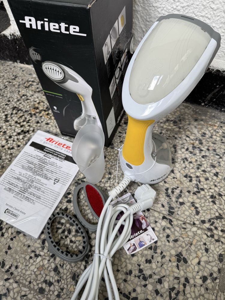 Вертикална Парна Ютия Ariete 4167, 1200W, Автоматично Изключване!