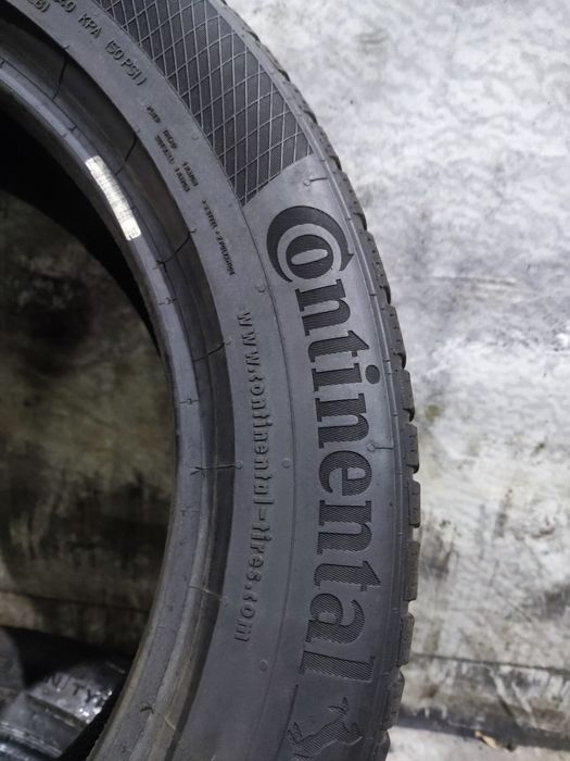 1бр зимна гума 225/50/17 Continental Winter Contact TS850P
6.5mm
Добро