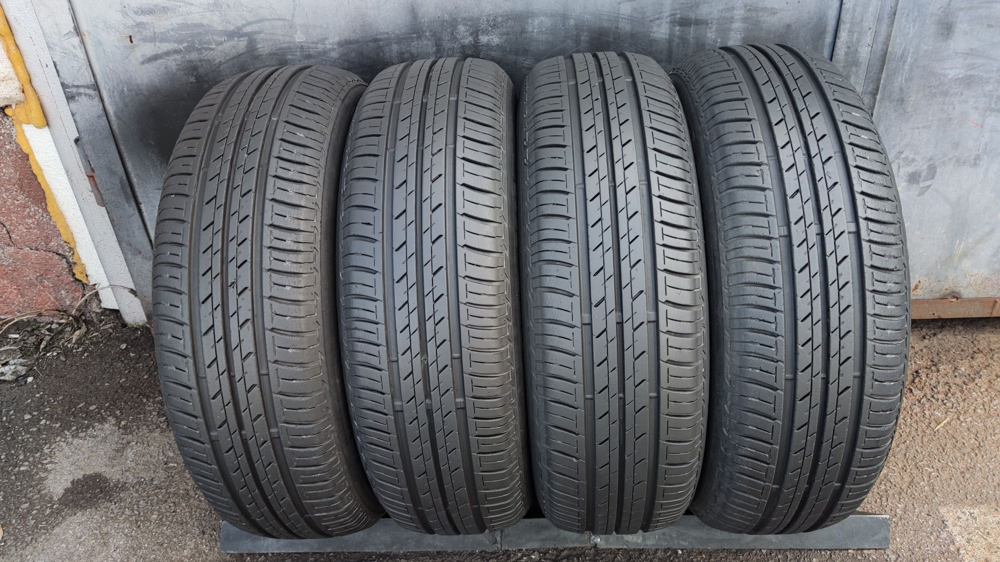 4бр. летни гуми 185/65/15 Bridgestone 
dot21
7+mm
Добро състояние на г