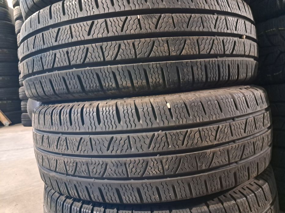 Anvelope second iarna 215 70 R15C Pirelli