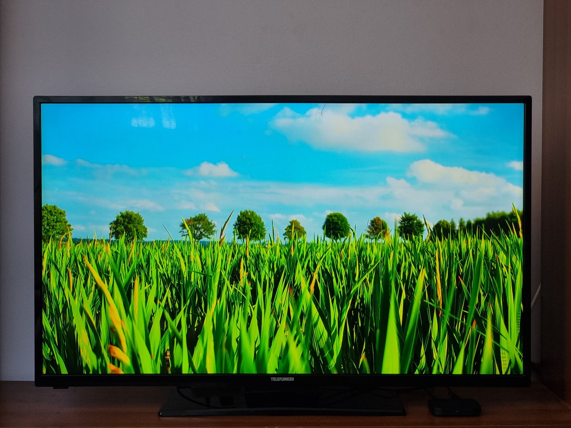 Телевизор/TELEFUNKEN  - 43"/FullHD , Цифрова + Ефирна