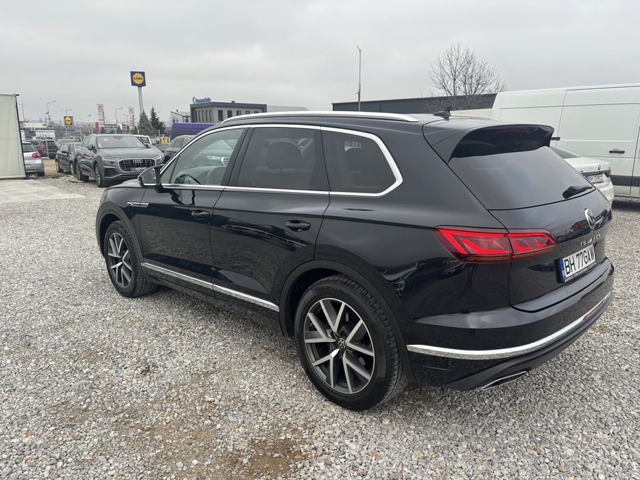 VW touareg 2021 286 cp Matrix 43900€ sau schimb