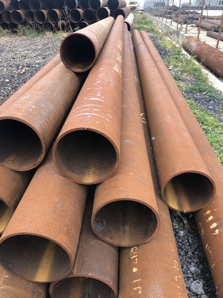 Vând teava metalică