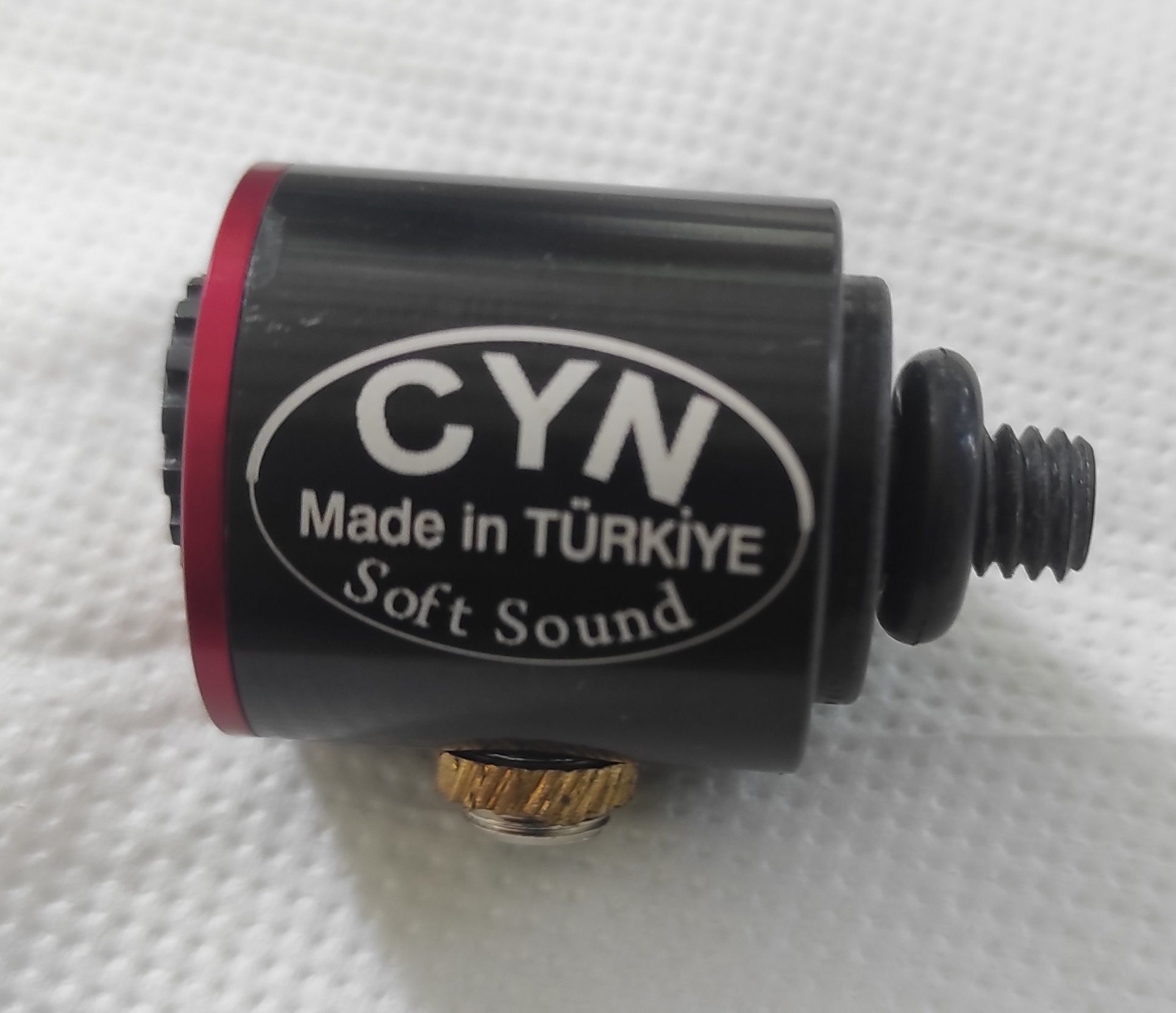 Микрофон CYN (Турция) за кларинет, саксофон и др