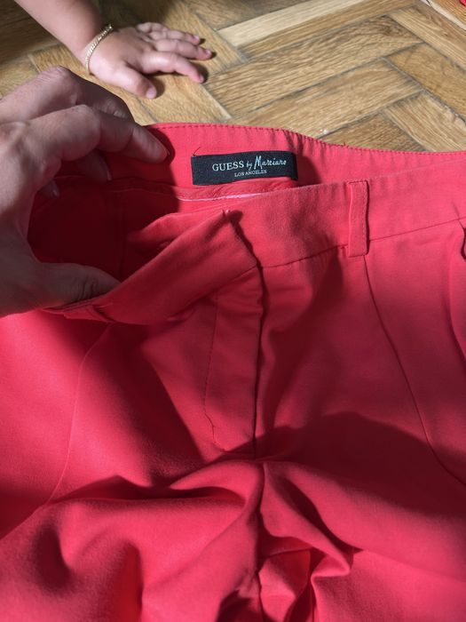 Страхотен панталон с ръб GUESS MARCIANO