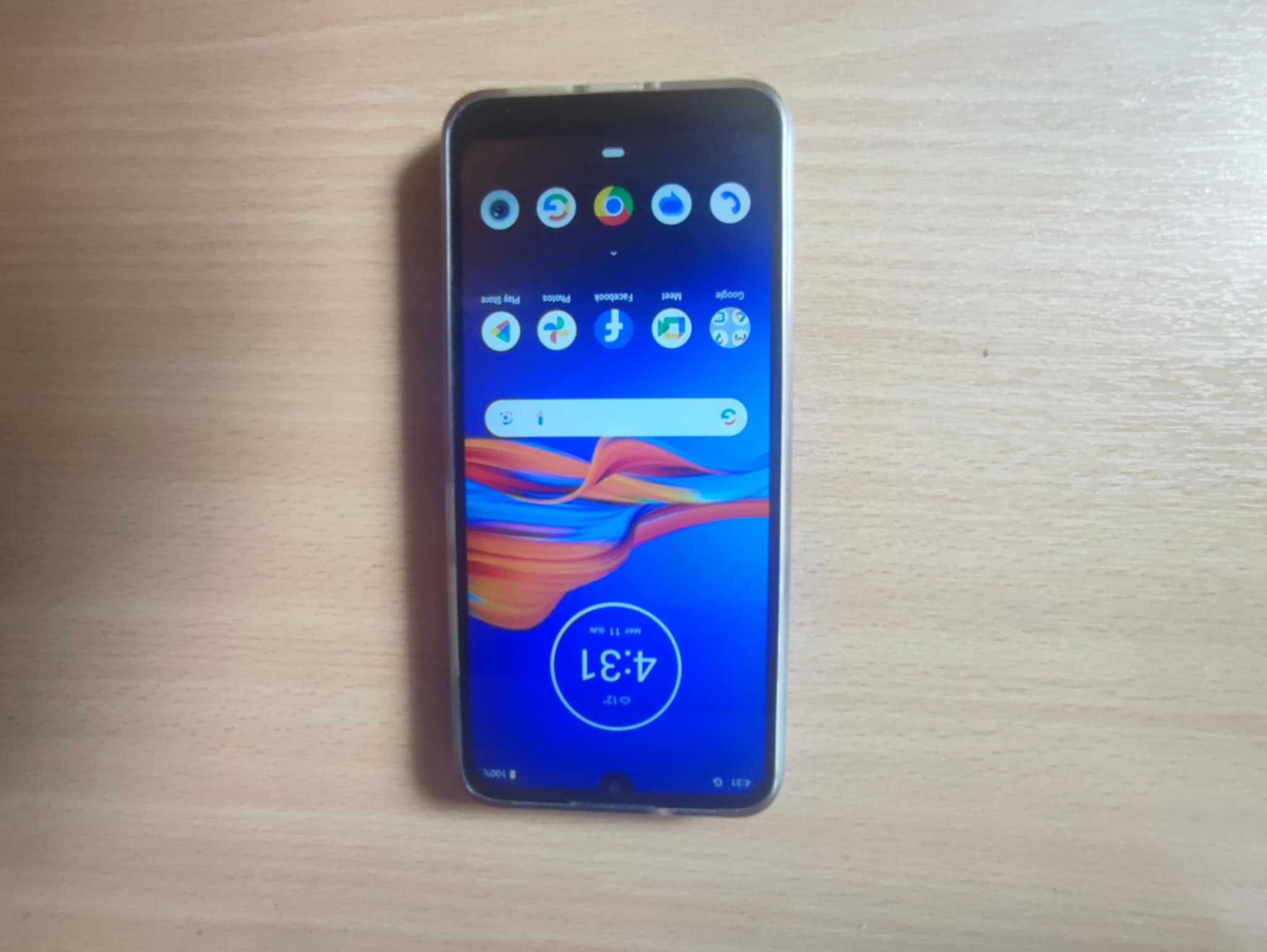 Продавам Moto E6Plus