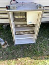 Хладилник за каравана