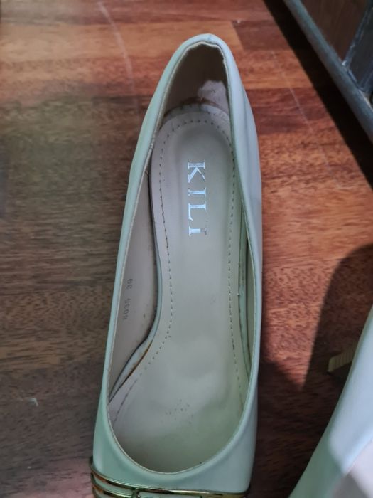Pantofi cu toc 38