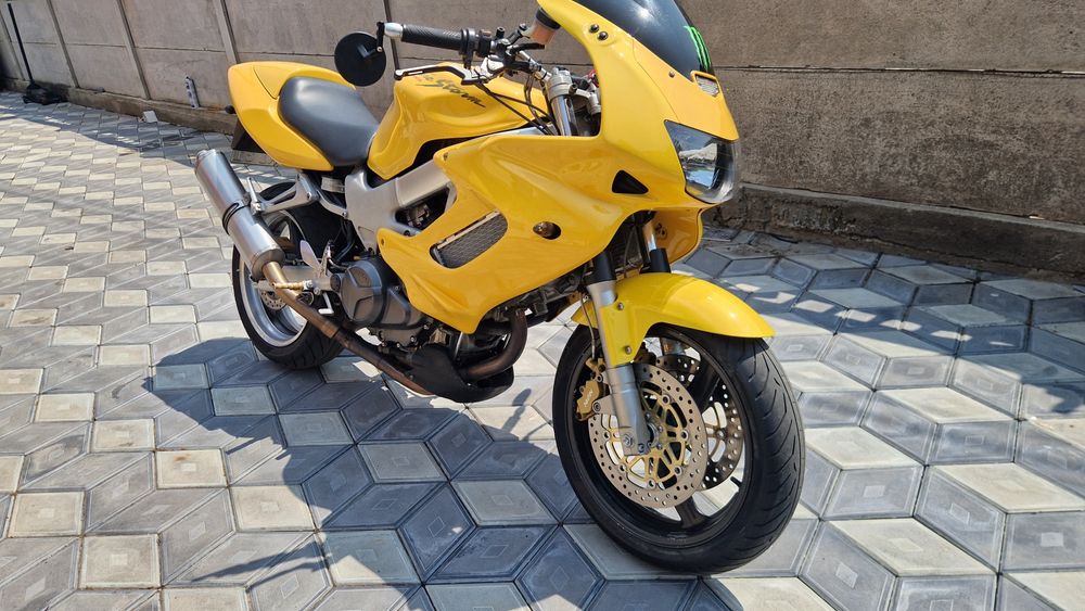 Închirieri microbuze 8+1 / autoturisme