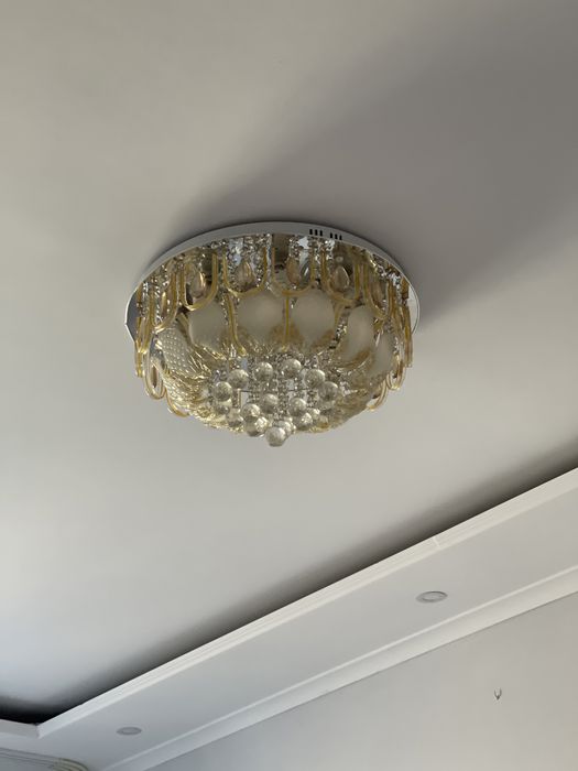 Люстра красивая