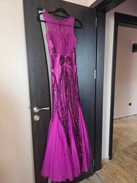 Феерична официална рокля размер С 36