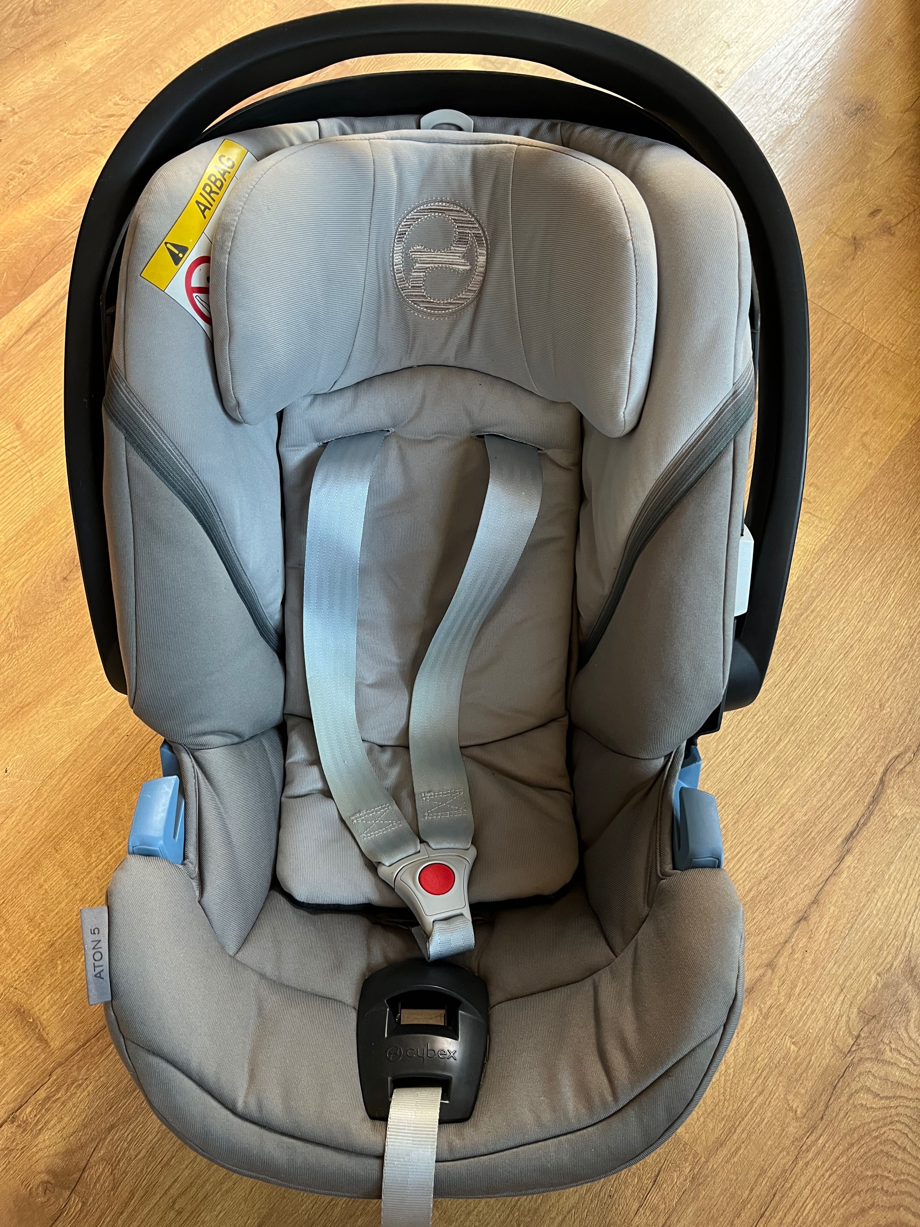 Столче за кола Cybex Aton