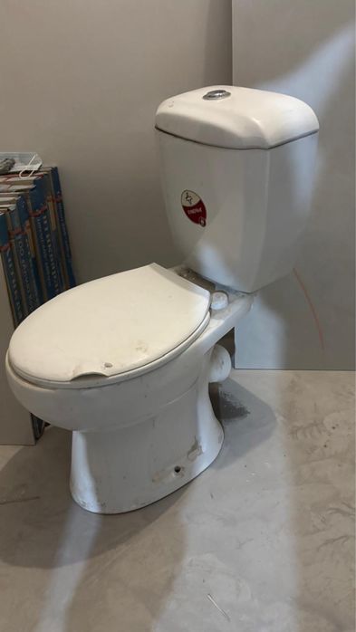 Унитаз, рабочий, не сломан