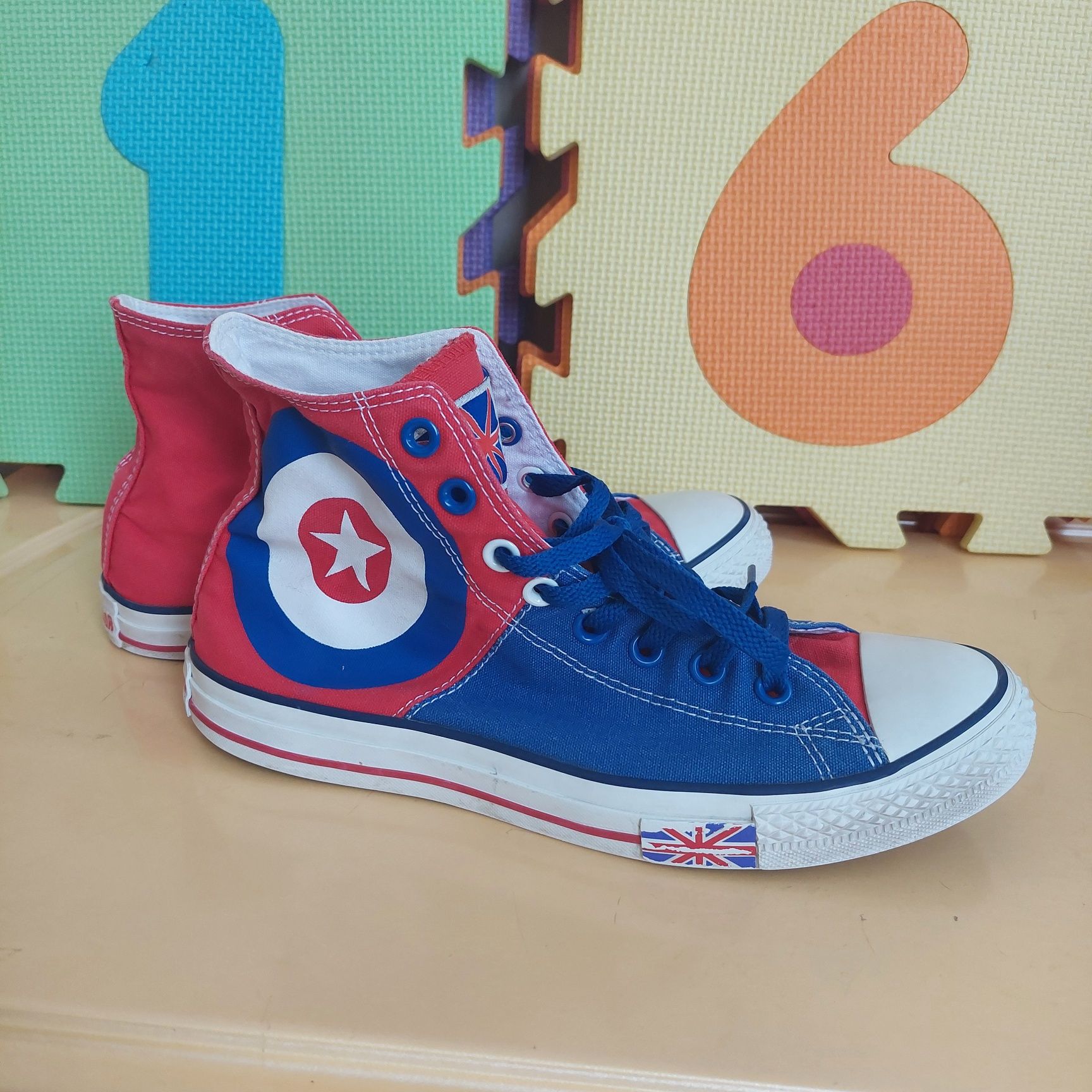 Кецове  Converse