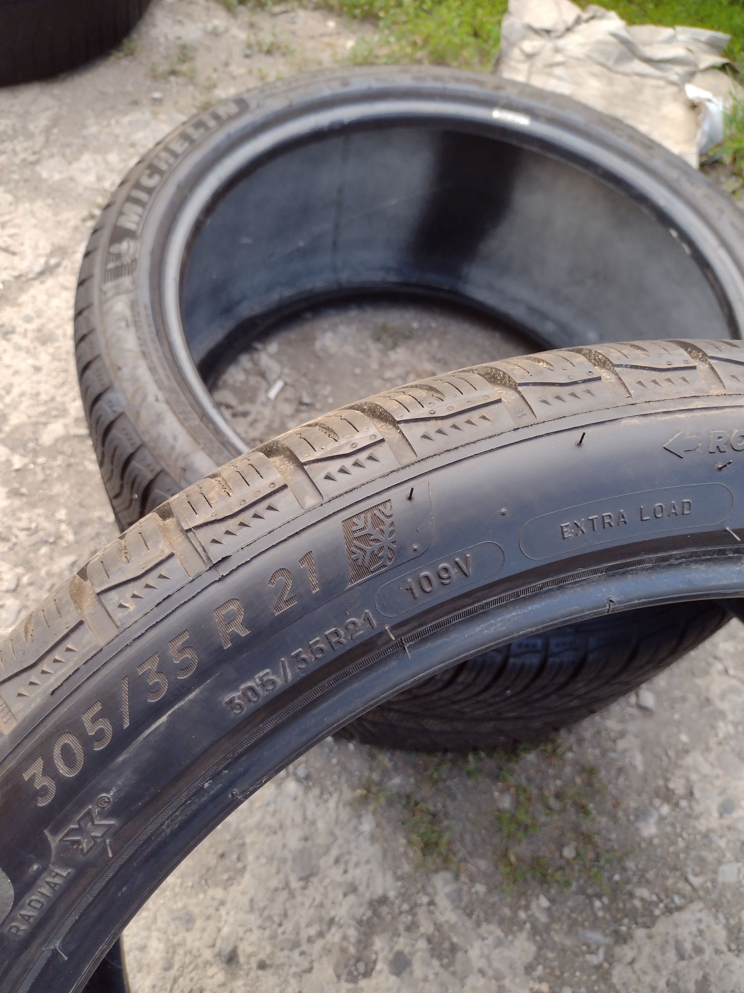 Перфектни 2бр.305/35/21 Michelin PS4 suv dot3523