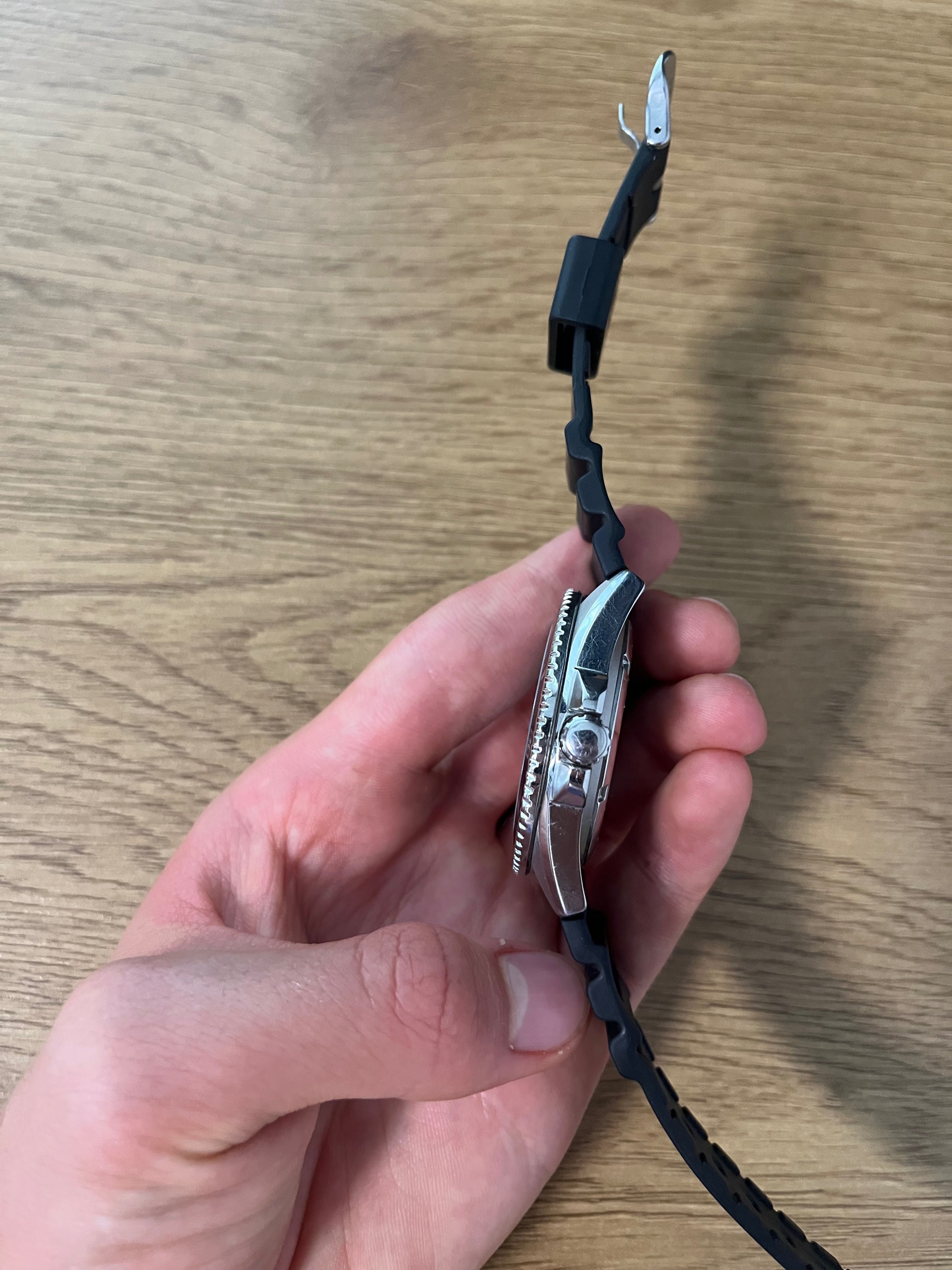 Часовник Casio WR200M