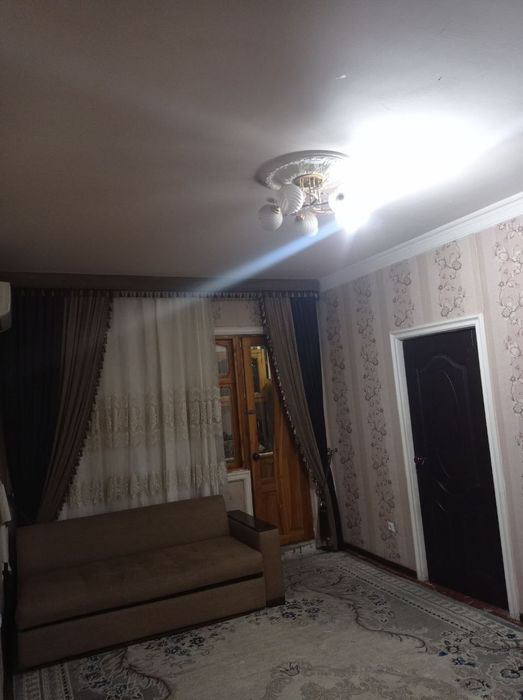 Izza Tokzor"Kamchatka" mahallasi 2 xona sotiladi