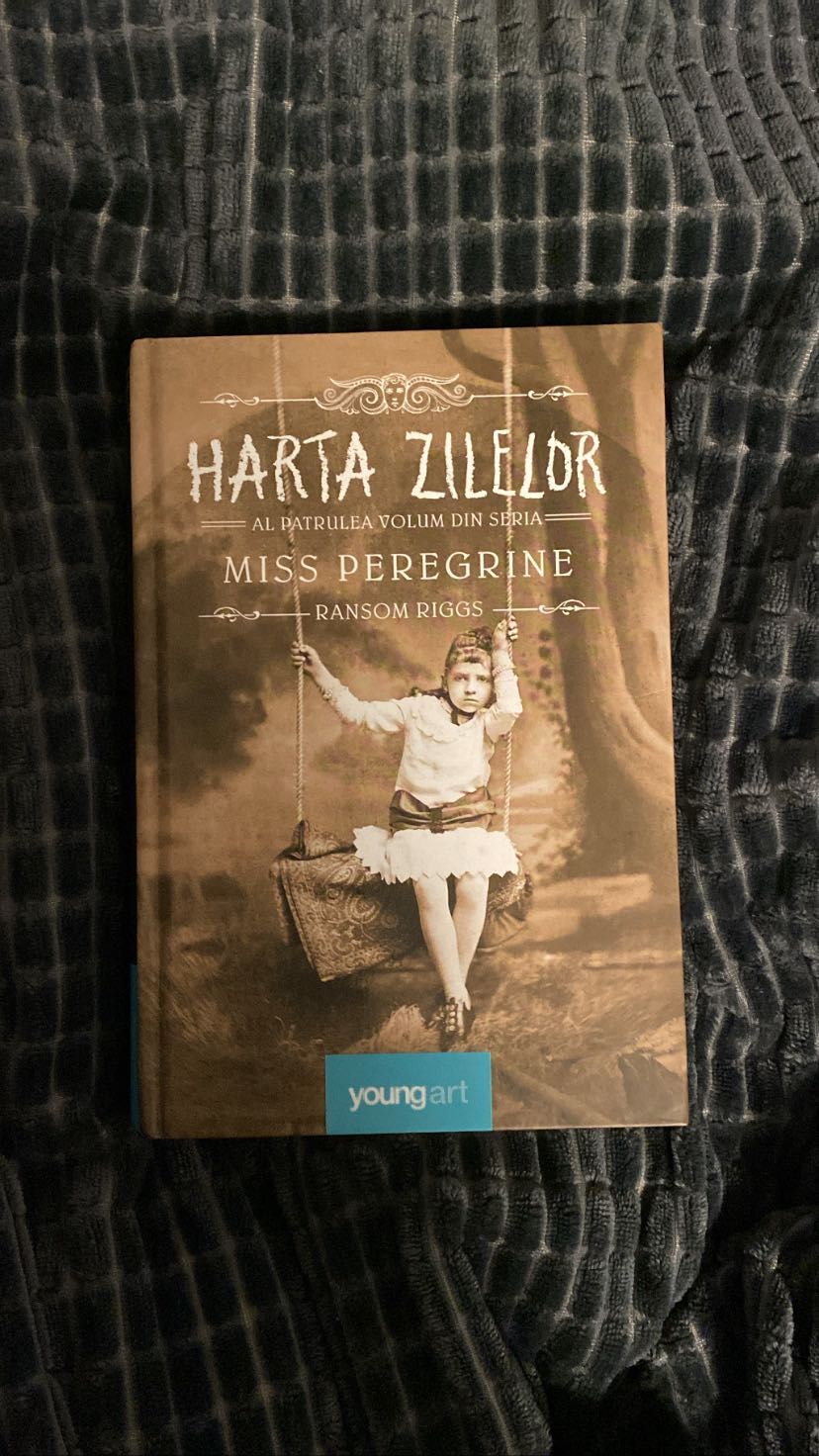 Miss Peregrine, Harta zilelor de Ransom Riggs