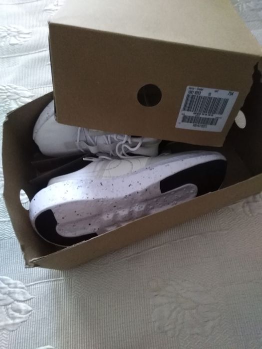 Нови оригинални маратонки,, NIKE''!