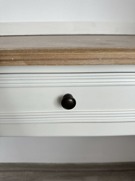 Masuta de machiaj alba cu sertare