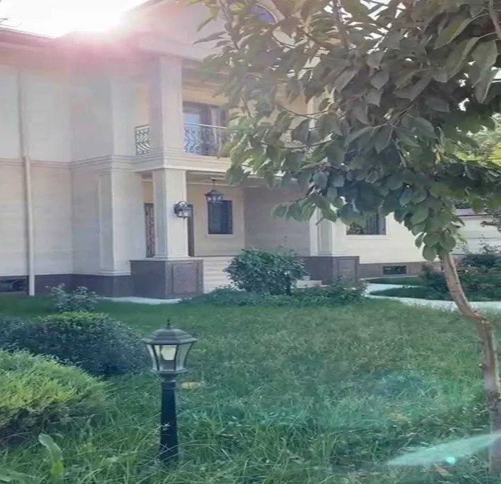 Дом Центр Луначарского 10 соток