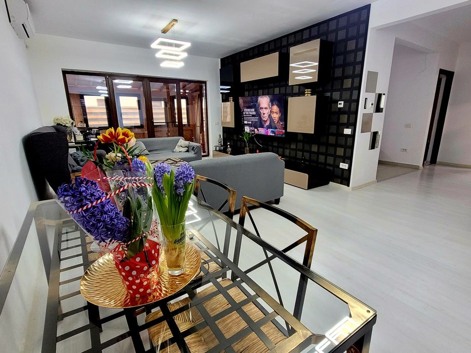 Proprietar Vand casa 2021, 4 camere, 2 bai, 300 mp teren