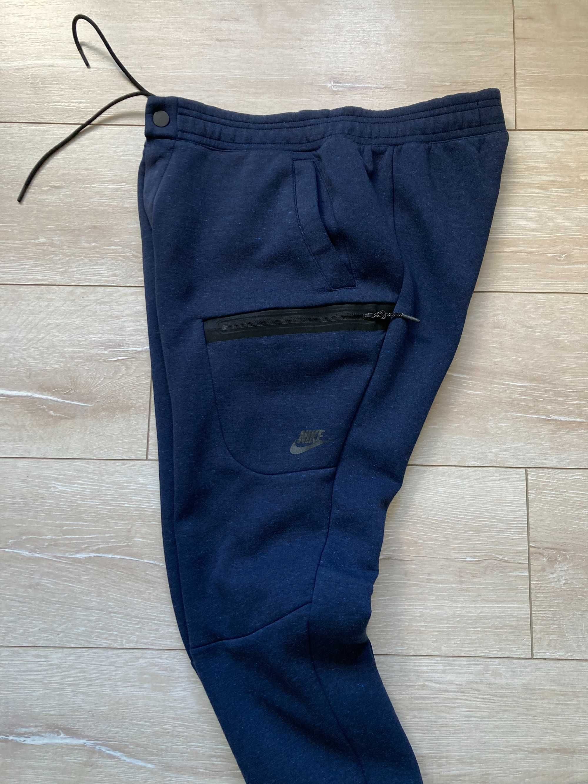 Найк Nike NSW Tech Fleece долнище долница размер М